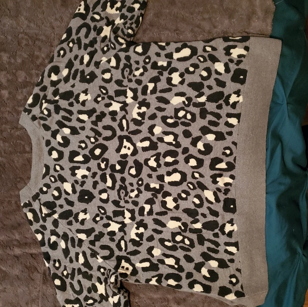 Stella & Dot Sweaters - Picture 5 of 15